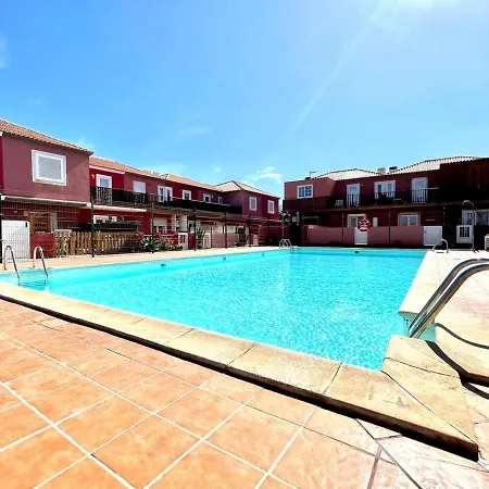 Apartamento Con Piscina Cerca De Playa En Caleta De Fuste