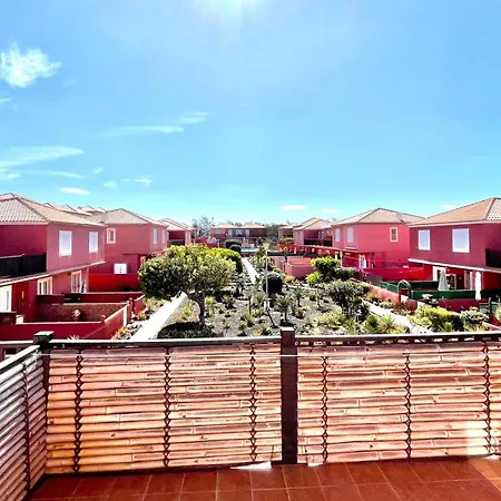Apartamento Con Piscina Cerca De Playa En Caleta De Fuste *